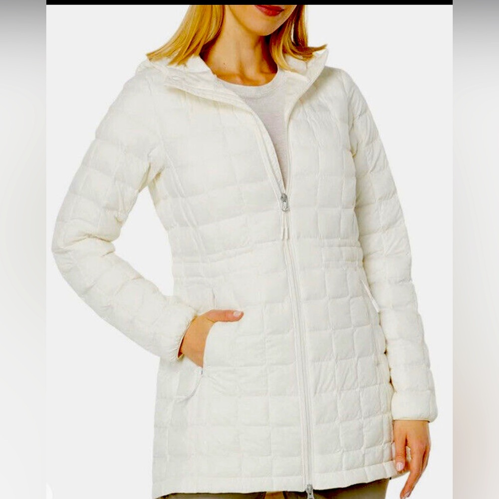 The North Face Women Thermoball Eco Hooded Parka